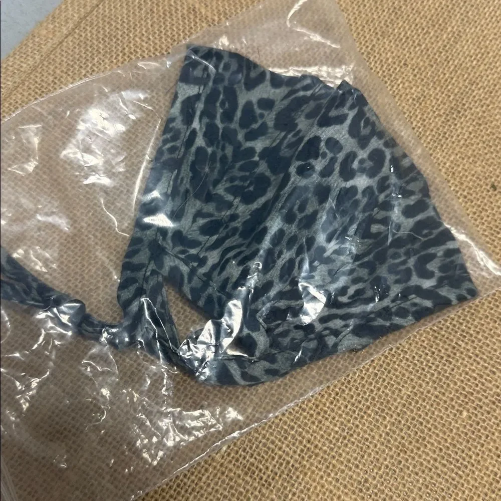 BRAND NEW Cloth Face Mask Leopard Print Grey Marlyn Schiff Mask - Adjustable